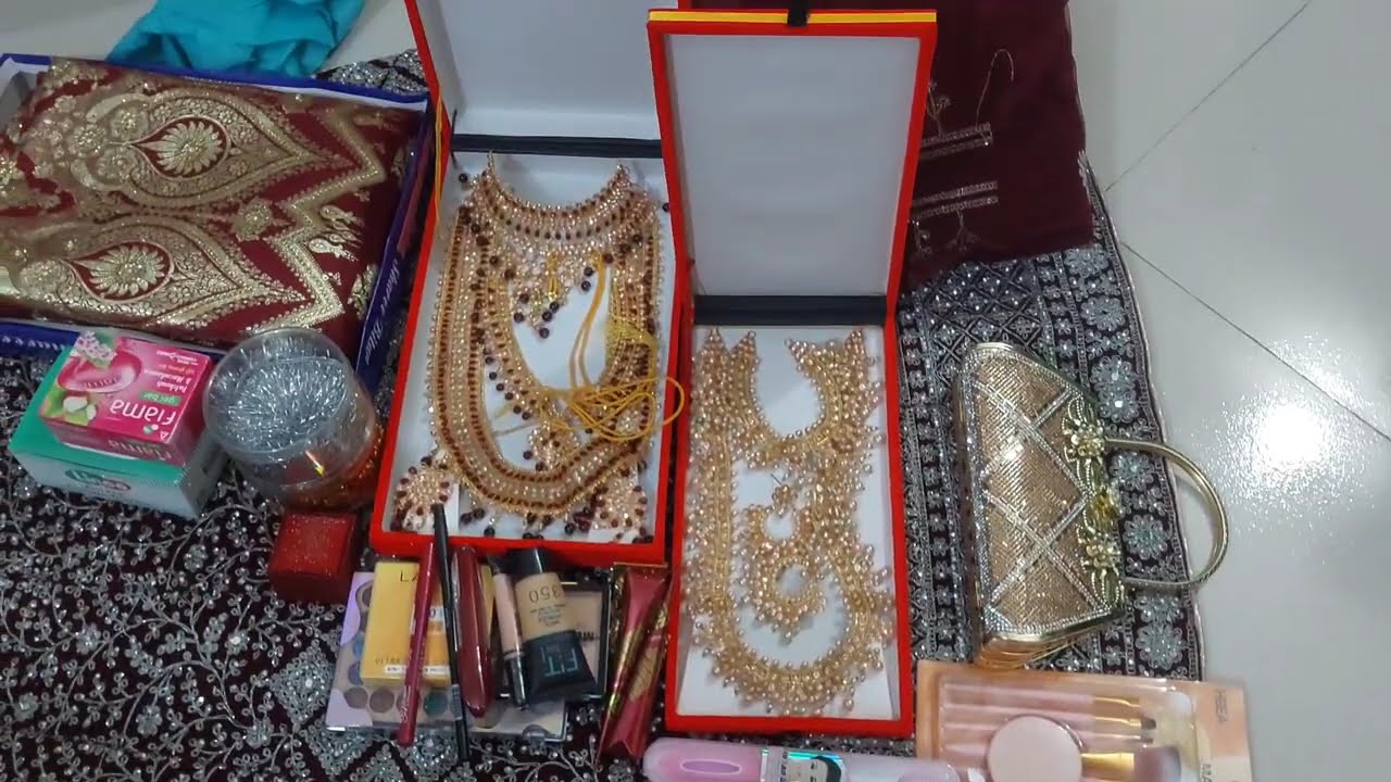 মামার বিয়েতে কেনা কাটা||মামীর জন্য নানান ধরনের কসমেটিক্স পণ্য ||