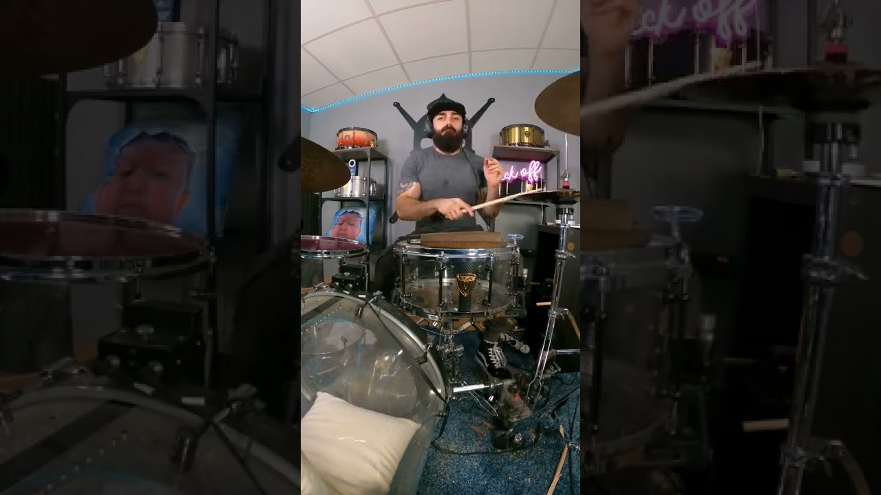 Playing Heretic Anthem with one hand!