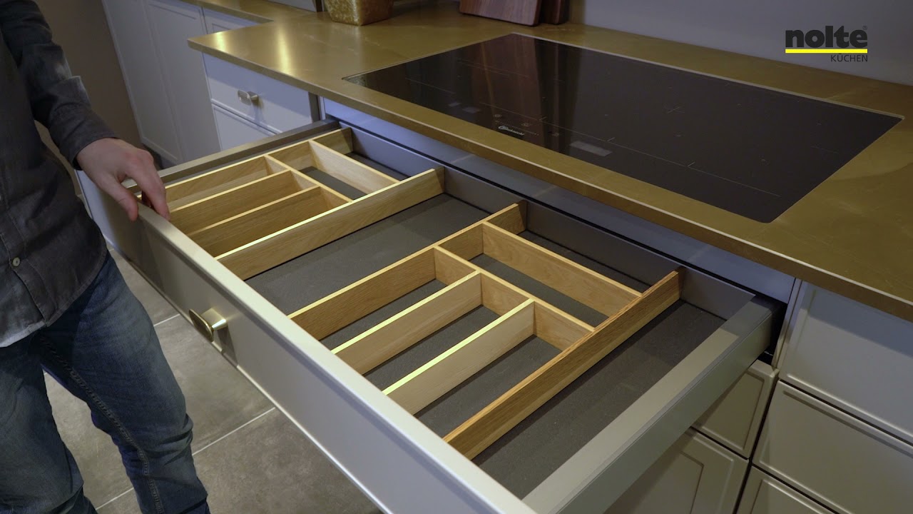Innenorganisation Echtholz / Interior organisation in real oak wood