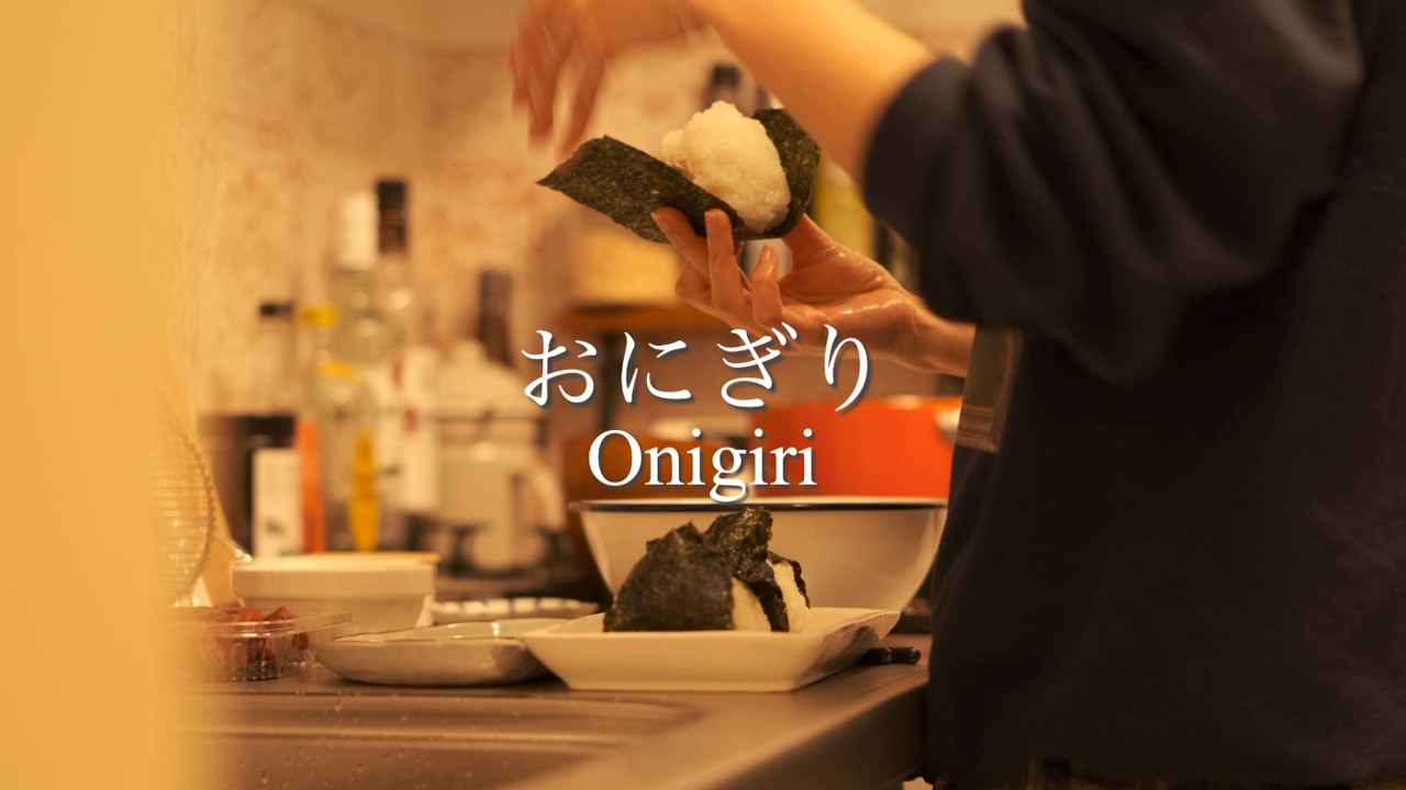 おにぎりと冷蔵庫の残り物で作る豚汁/美味しさに二人で乾杯🍻