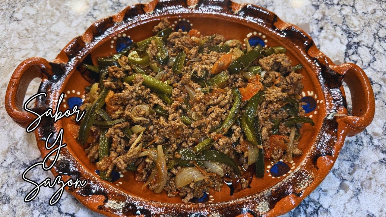 Carne Molida de Res con Rajas de Chile Poblano | Receta Mexicana Fácil y Deliciosa