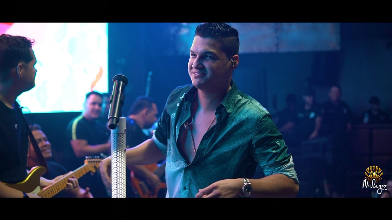 El Hombre De Mama - Elder Dayan & Lucas Dangond | Milagro Club Montería (En Vivo)