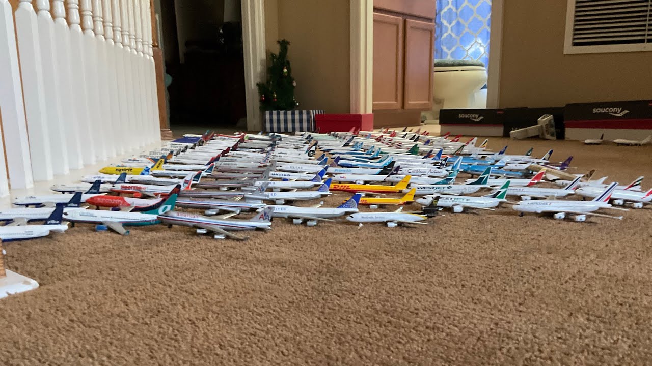 MASSIVE COLLECTION 163 Daron/Realtoy/Welly model plane collection!