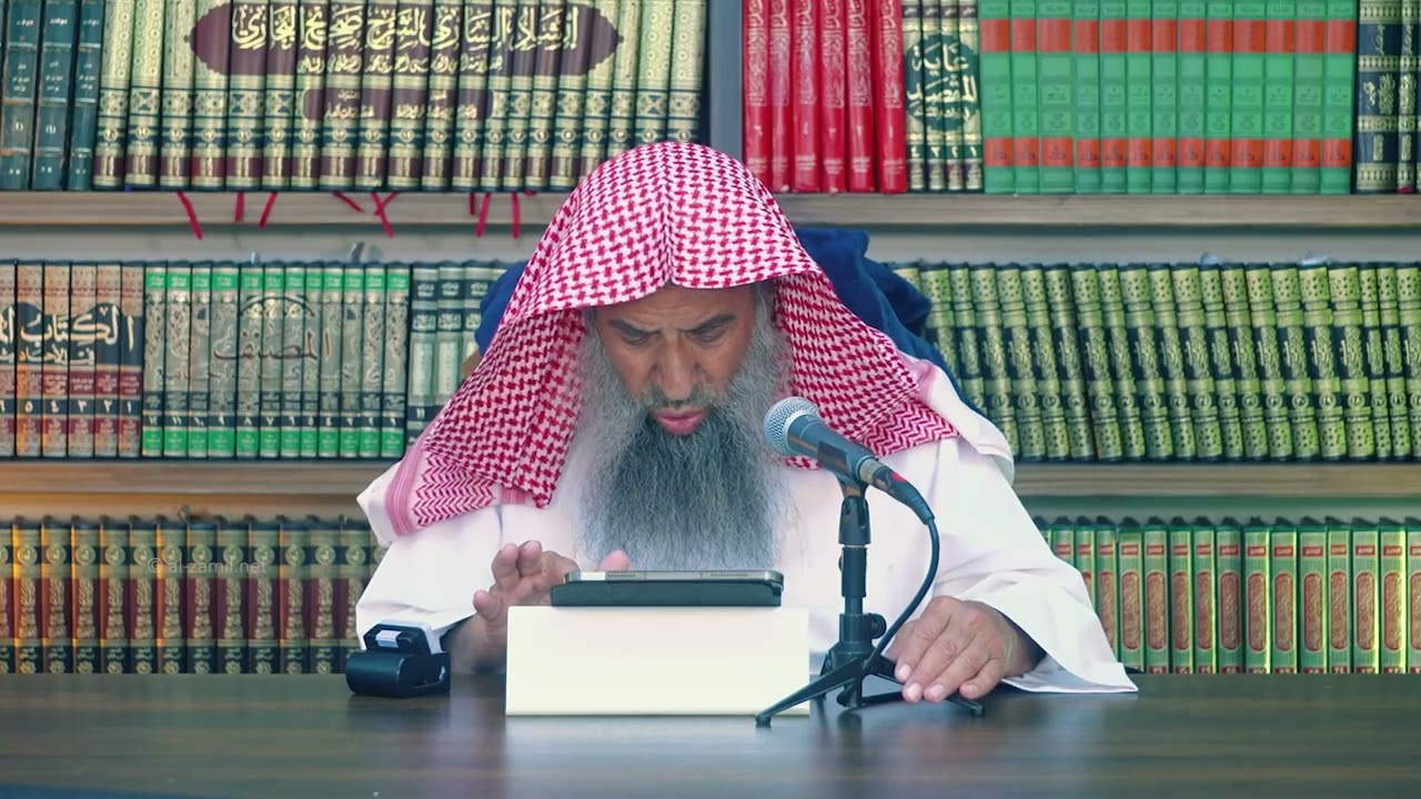 ما حكم الصيام مع وجود كدرة ودم ناتج عن تكيسات المبايض؟