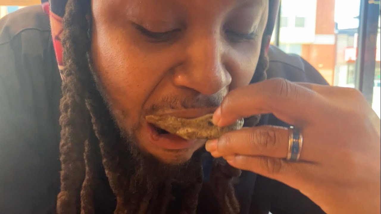 “Raw Oyster Day at Faidley’s Seafood 🦪🔥| Baltimore Food Review”