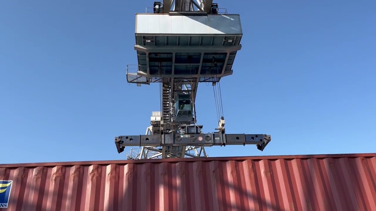 Container Handling with KAUP