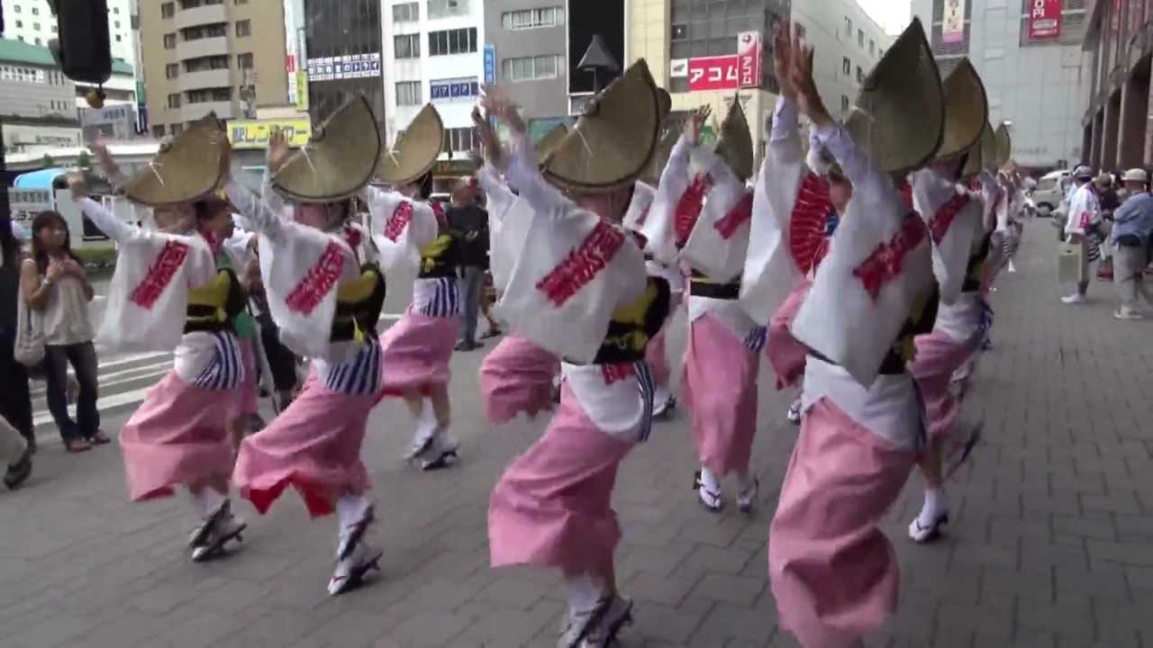 「阿呆連」駅前流し踊りから円陣 8月15日 徳島阿波おどり2012
