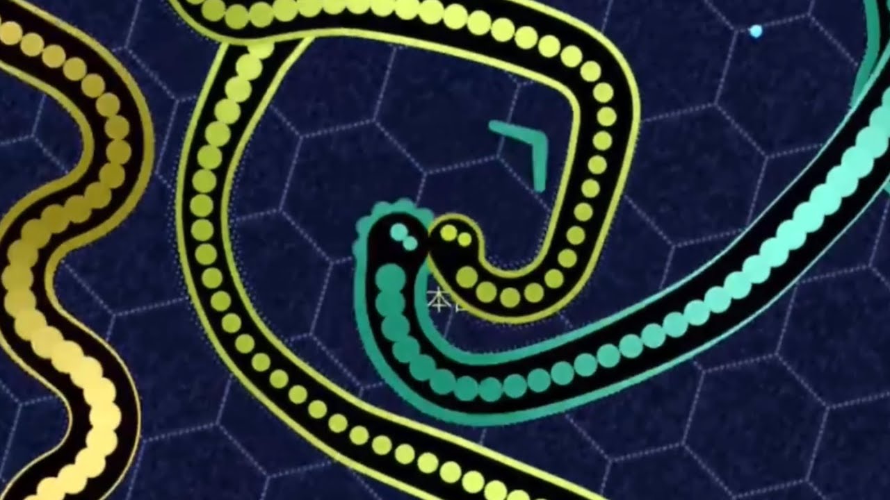 gulper.io🐛124k score!!!!!! | I took a lot of headshots and I ate a lot of worms😋