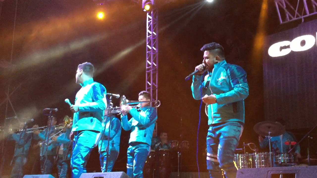 Presentación  En Vivo - Banda Super Corona De Rafa Becerra  Desde San Miguel Xicalco 2016