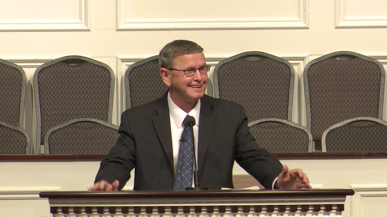 Pastor Dan Car preaching 