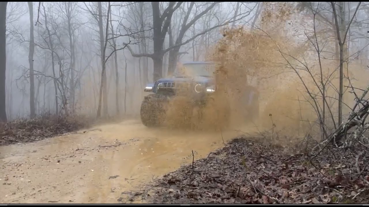 Tackling 600-1 in the Talladega National Forest. #Jeeppeeps #GladiatorGang