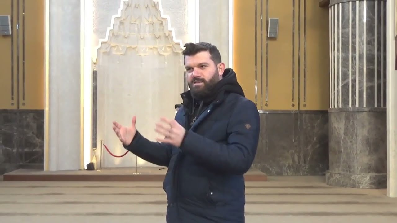 Taksim Camii'ni Kendi Bakışımla Yorumladım, İlk Dikkatimi Çekenler - Ömer Kaptan