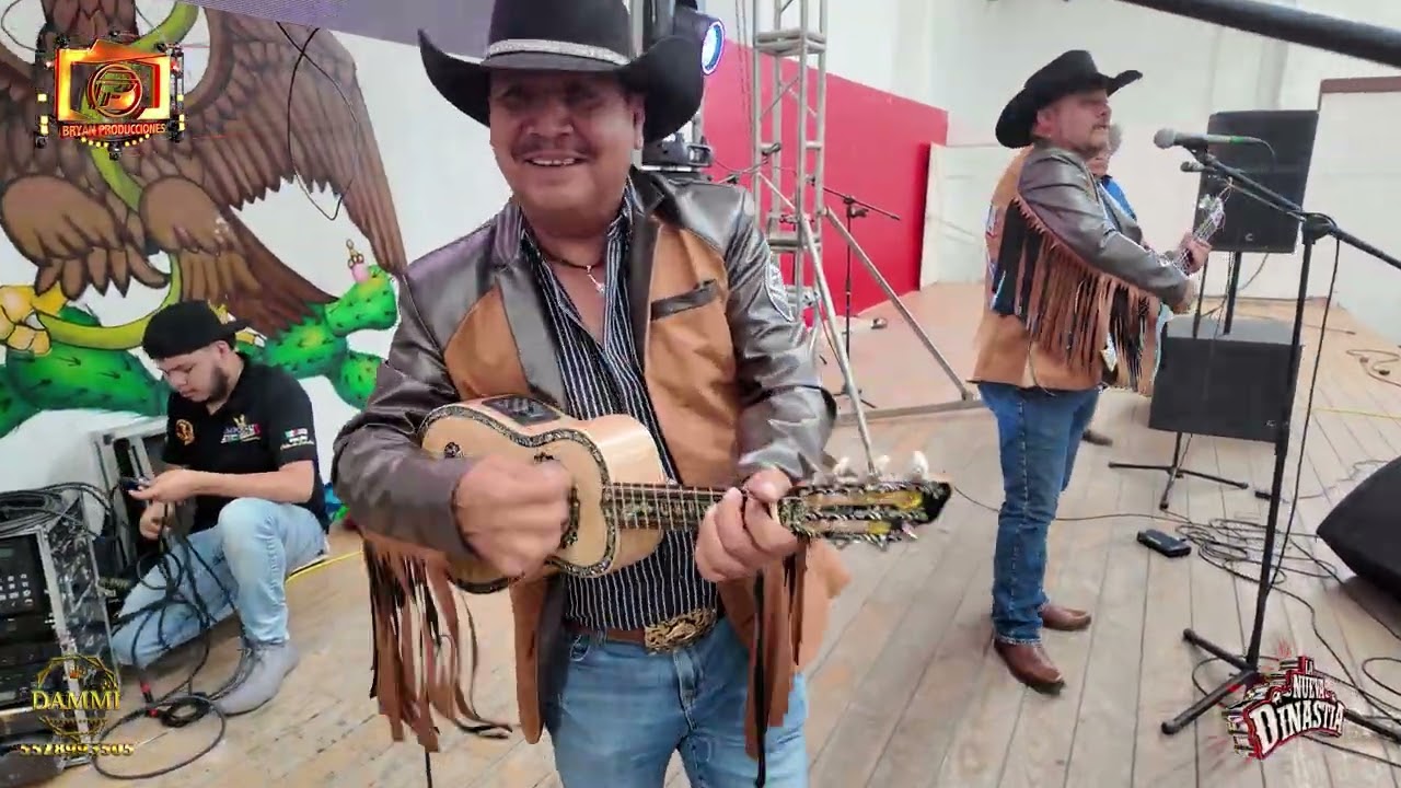 ¡El Caballito Más Famoso de Tulpetlac! 🐎 Así Calentó el TRIO LA NUEVA DINASTÍA la Pista |
