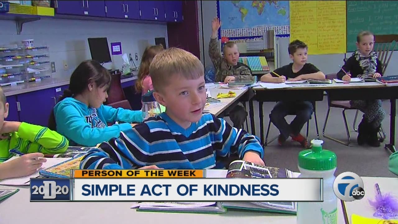 Simple act of kindness: student pays off school lunch debt