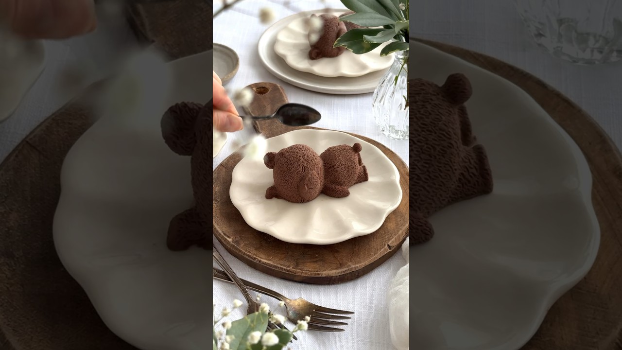 Teddy Bear Chocolate Mousse 🧸 #chocolatedesserts #chocolatemousse #cutefood #dairyfreefood