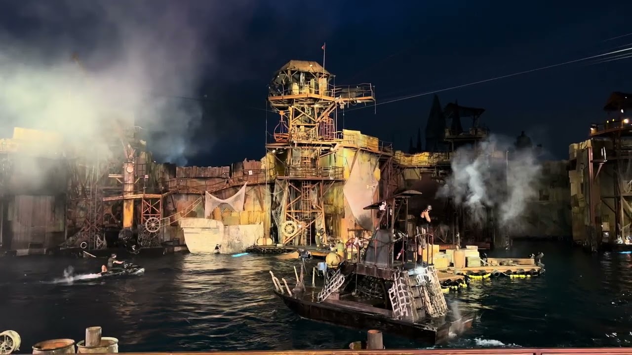 Waterworld Universal Studios Hollywood Night Show | 4k 60fps