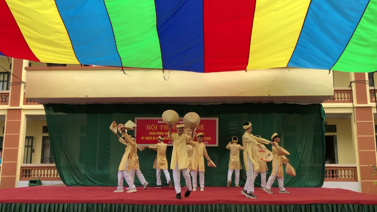 Múa:  Việt Nam quê hương tôi - 11A12 _ BDH