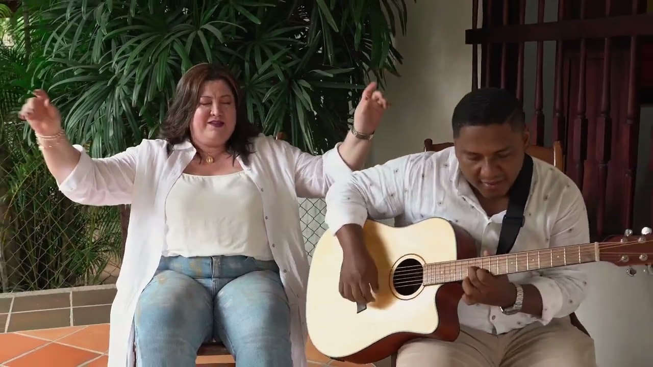 Mosaico villazonista canta “Sandra Daza”