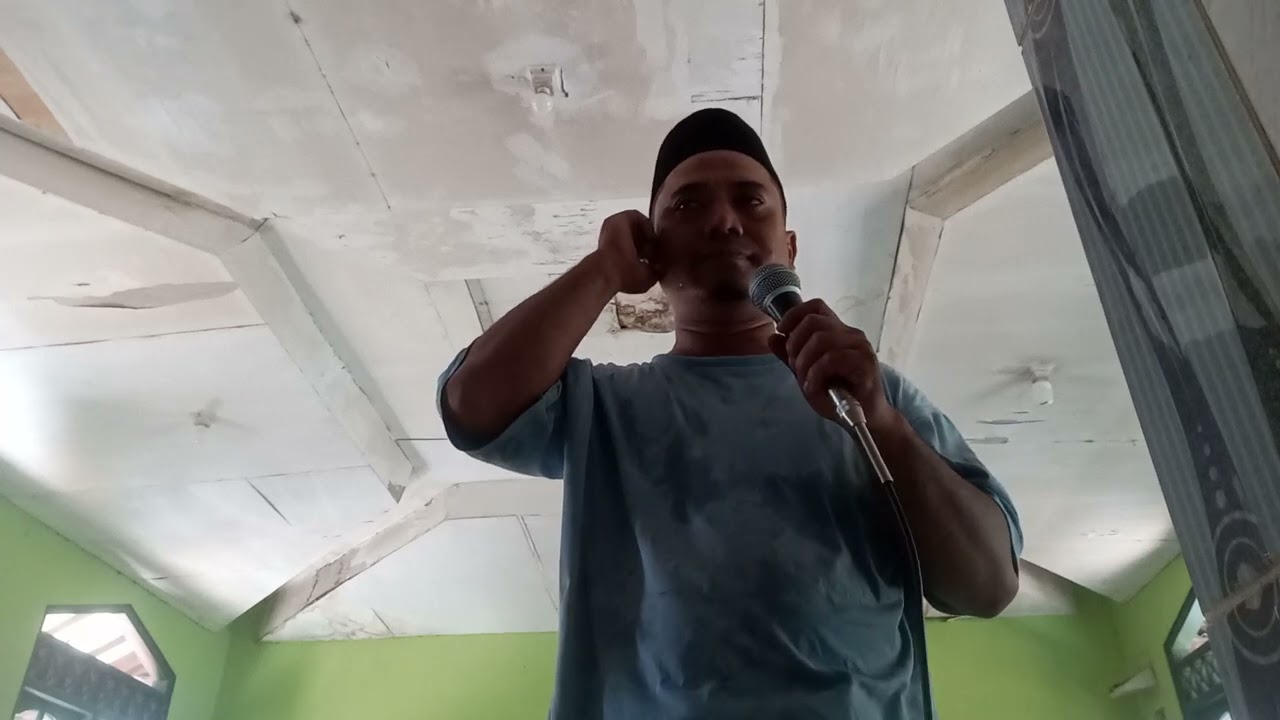 Berkumandang dulu sebelum beraktifitas ngelas, karna bengkel samping musolah.   #publik