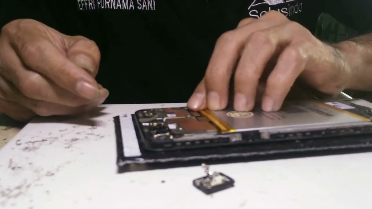 Layar Sentuh Tidak Berfungsi OPPO A3S Mudah Iyaa Lagiii!!??@tukangservicehp-2608