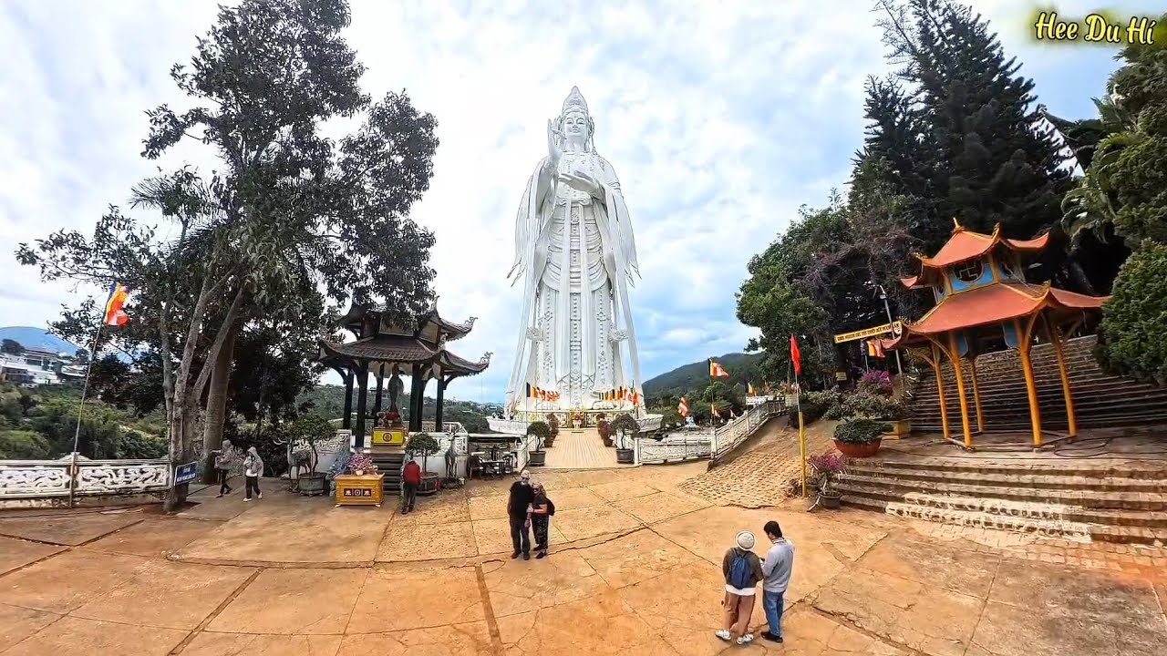 Tượng Phật Mẹ Quan Âm lớn nhất Việt Nam tại Linh Ẩn Tự Lâm Đồng bên cạnh Thác Voi tuyệt đẹp