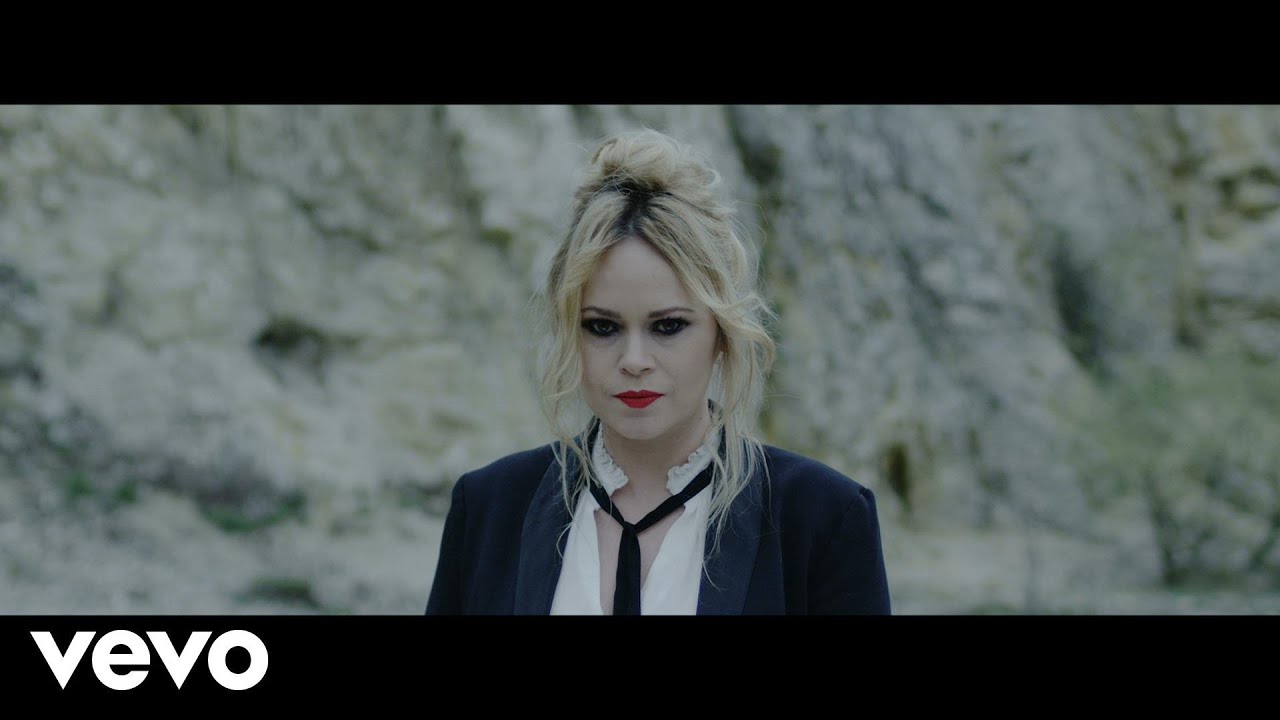 Iza Kowalewska - Serce W Butelce