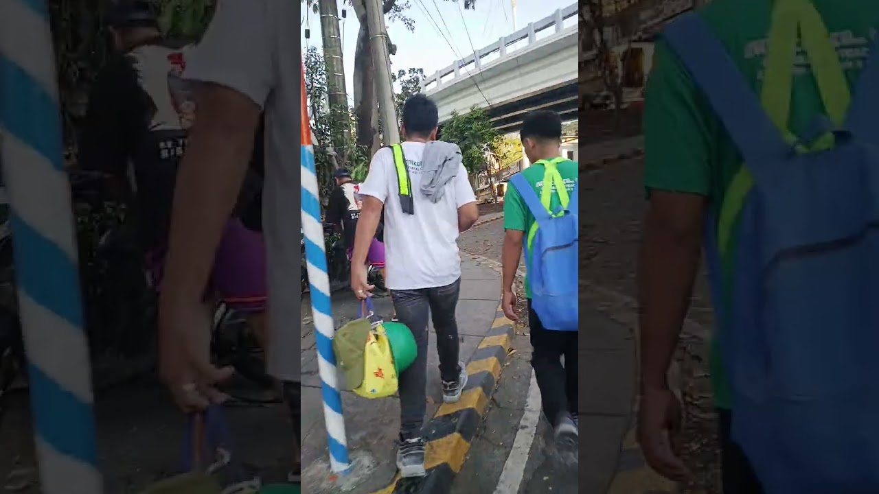 Traffic be crazy.. only in the Philippines..