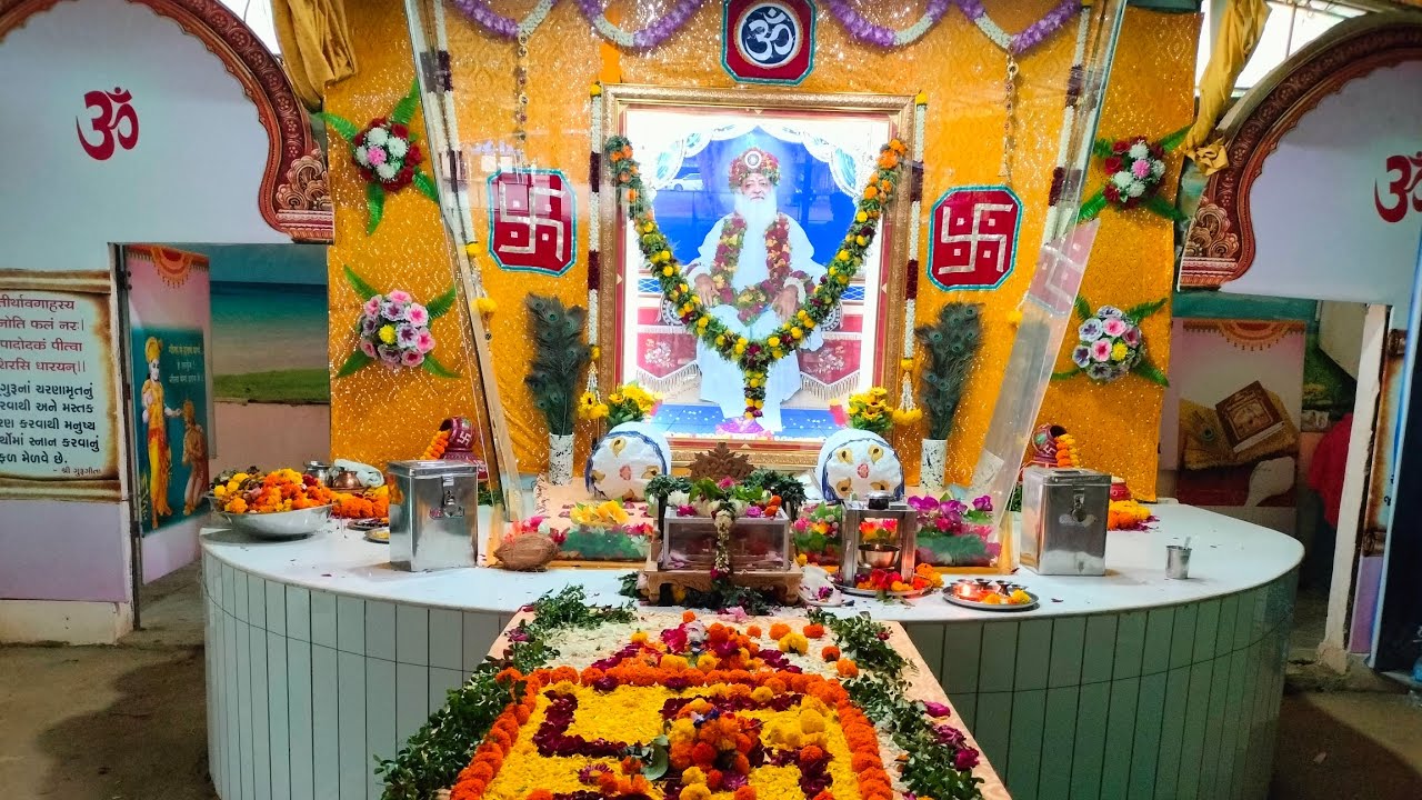 कार्तिक पूर्णिमा निमित भैरवी आश्रम गुज में श्री पादुका पुजन व सत्संग कार्यक्रम