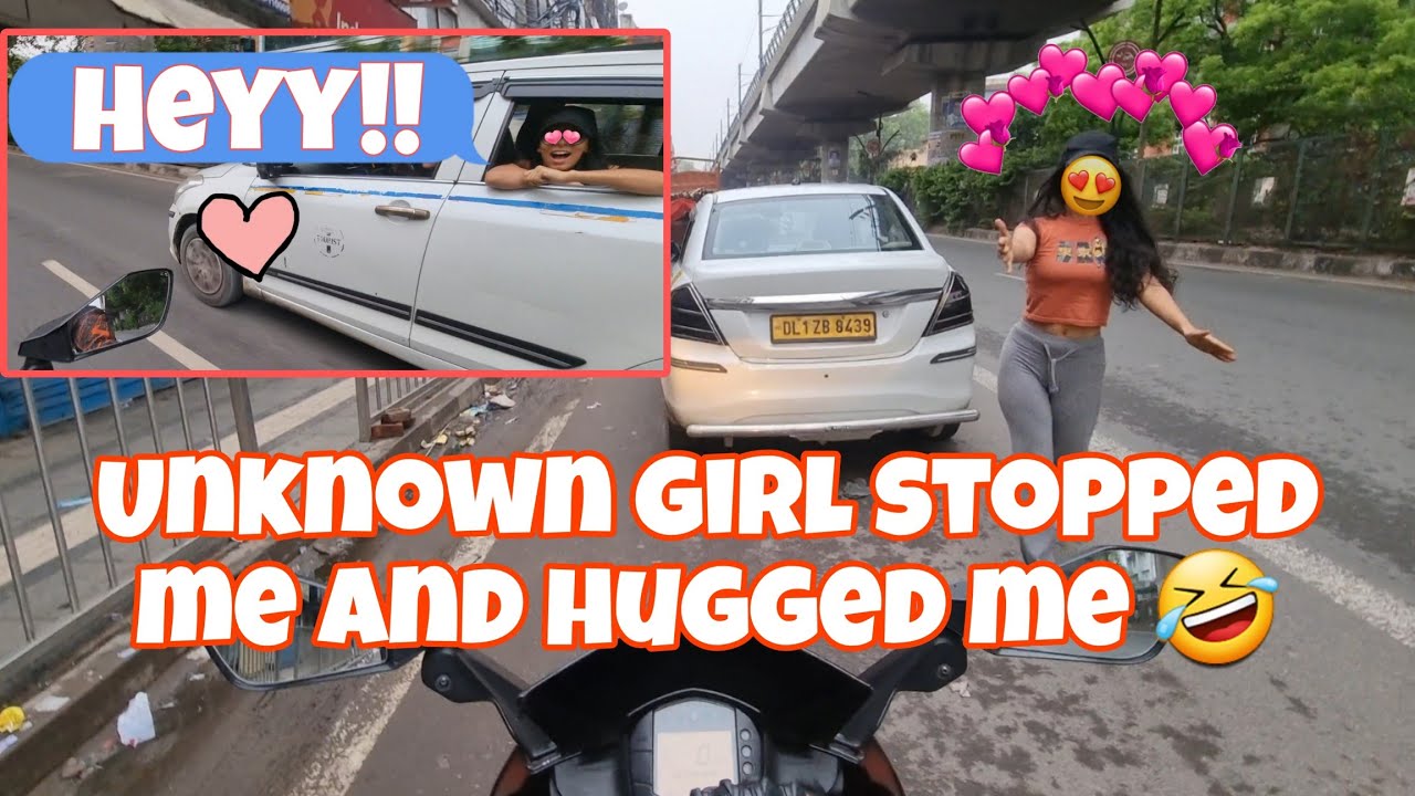 Stranger Girl stopped her cab to talk to me 🙈❤️ #motovlog #motovlogger