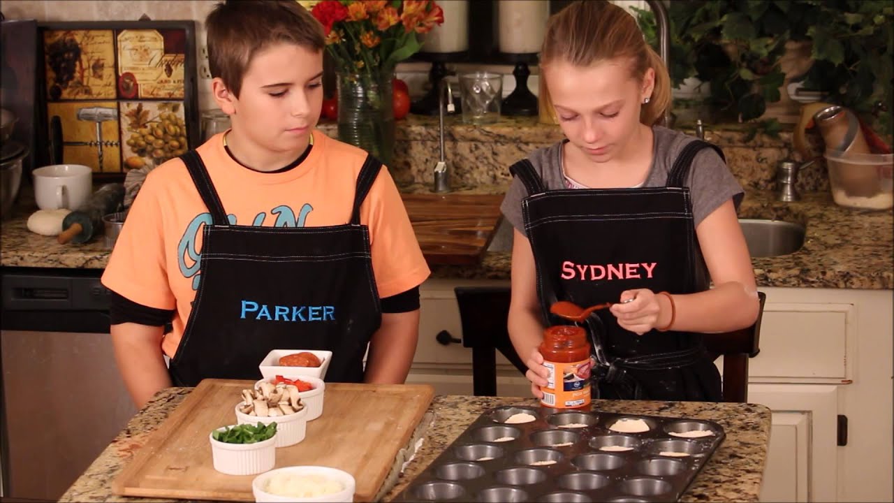 How To Make Easy Pizza Cups-Kids Friendly/Young Chef