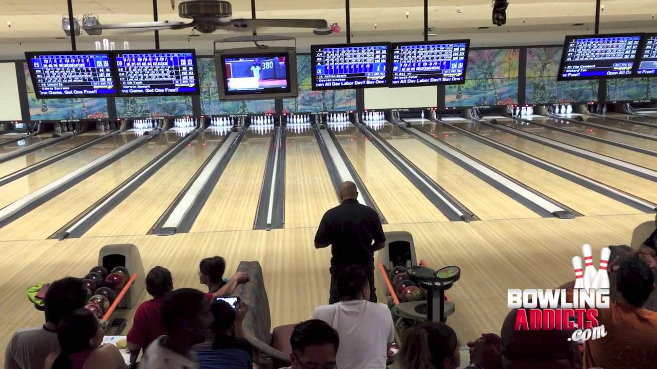 Devron Lindsey 300 Game 8-31-15 Bowling Addicts