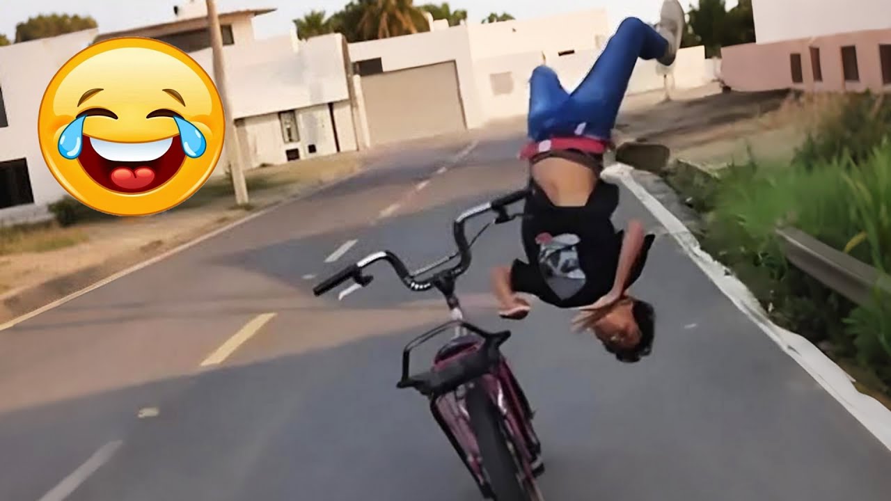 حاول ألا تضحك 2025   أفضل الميمات ومقاطع الفيديو المضحكة الجزء 83