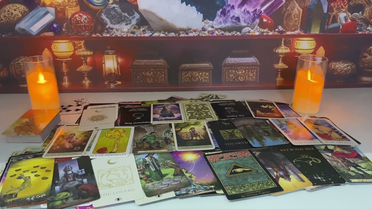 LEO   - PEOPLE SECRETLY THINK THAT YOU ARE... LEO  LOVE TAROT READING TAROT READING