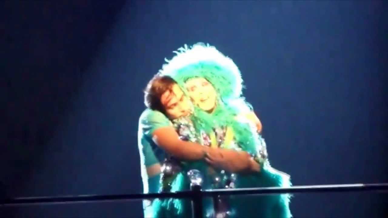 Cher - Don't Leave Me This Way / Take Me Home (Live at Caesars Palace)