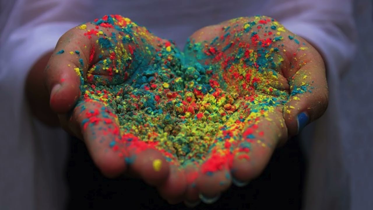 6 Toxic Chemicals in Holi Colors You Should Avoid & 4 Natural Alternatives for a Safer Celebration