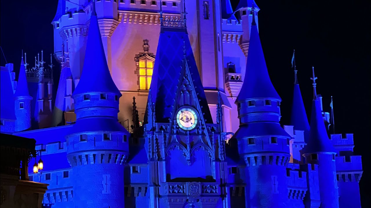 Fireworks over the Magic Kingdom 😍