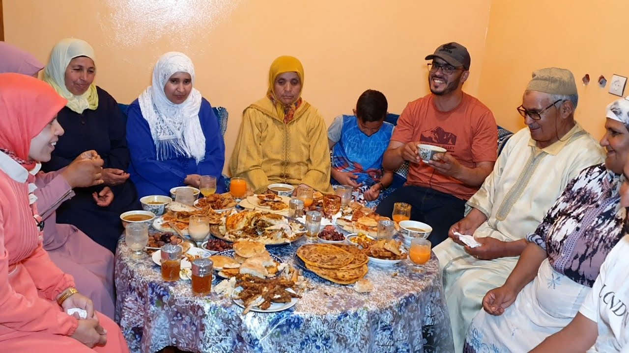 ديما تياكل الشياطة😂 فطور سادس يوم رمضان مع لالة دريسية