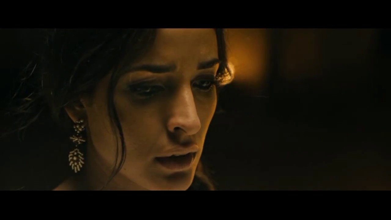 El escote de Luc&iacute;a - Luc&iacute;a