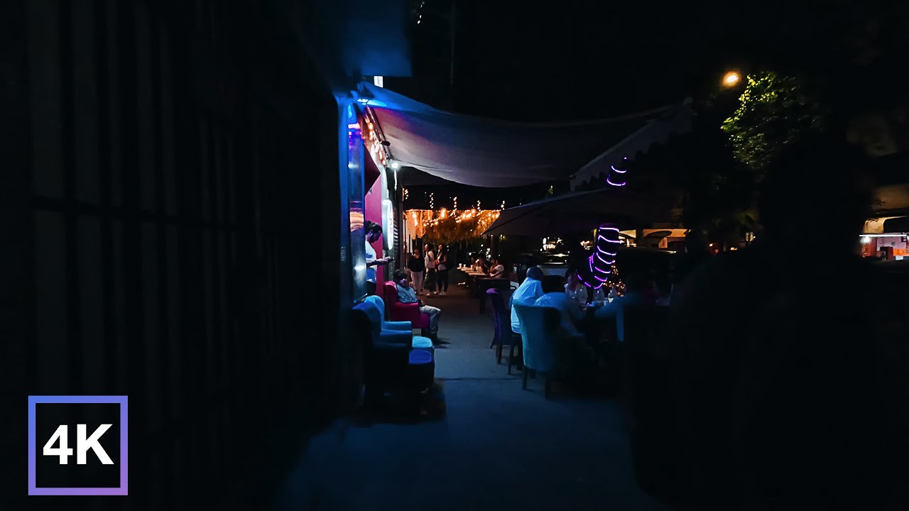 Ciudad de México [4K] - Caminata nocturna por las calles de Coyoacán.