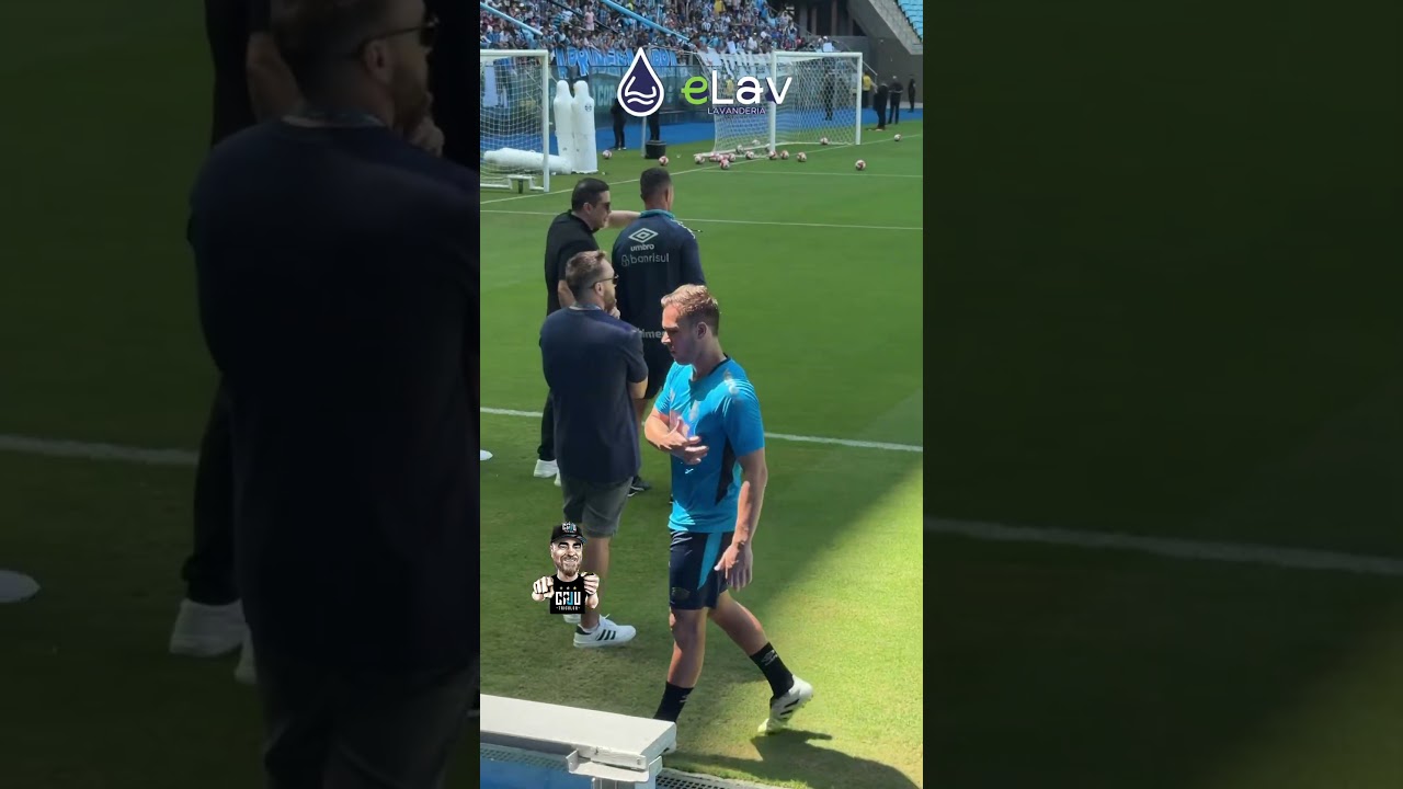 Arthur se encontrou com seu pai e com o presidente, Odorico Roman.Qual o assunto, torcedor gremista?