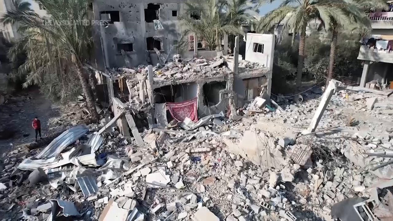 Destruction in central Gaza after Israel strikes
