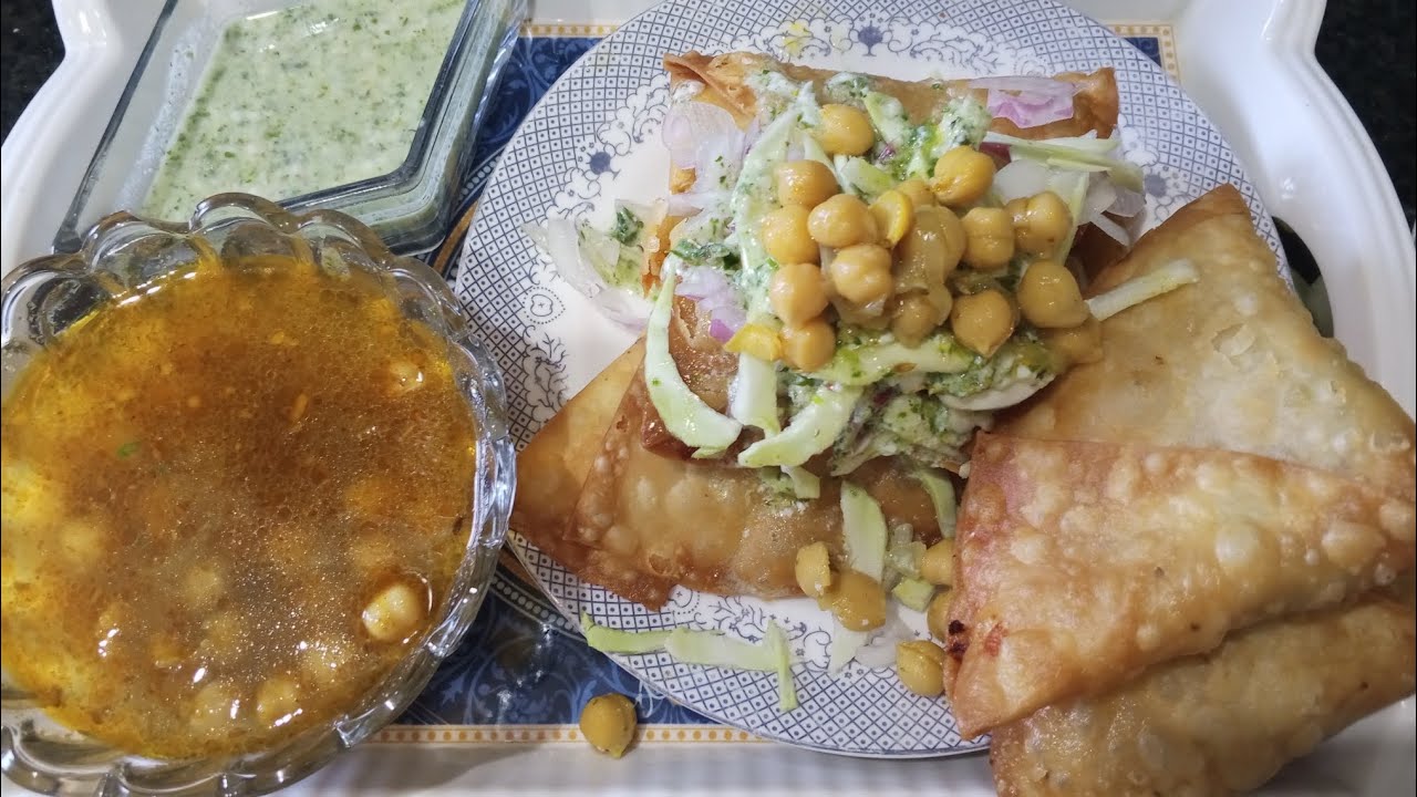 The ULTIMATE Street Style Samosa Chana Chat 😋 For Iftaar special 