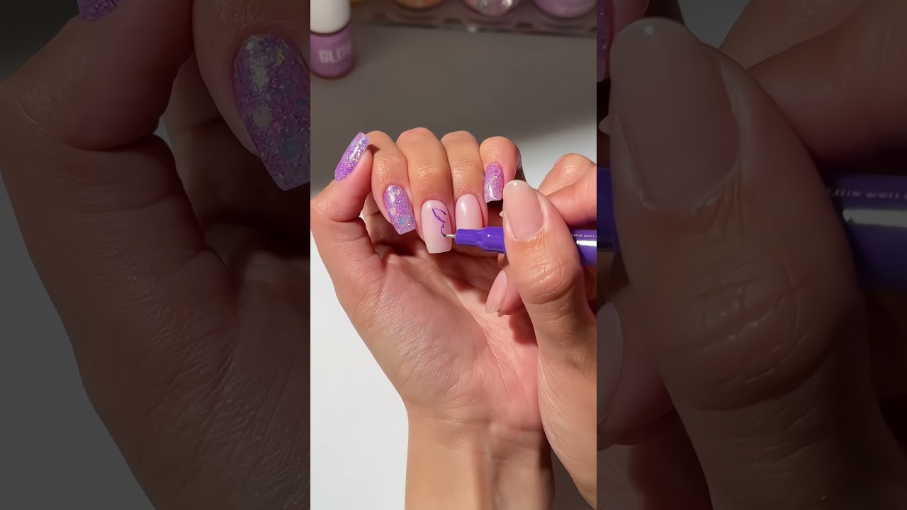 We’re so excited to release our Nail Art Liners! The design options are truly endless 🦋✨ 