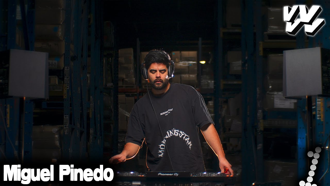 Miguel Pinedo ( Dark / Raw / Driving Techno ) / VVVV1