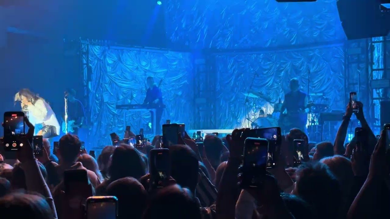 Ewa Farna - Cicho (Gdansk, Nie ma lipy tour 2025, 20.10.2025)