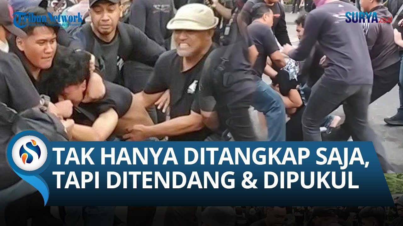 TERIAK AMPUN! Sekelompok Peserta Aksi Tolak UU TNI di Surabaya Ditangkap, Ditendang, & Dipiting!