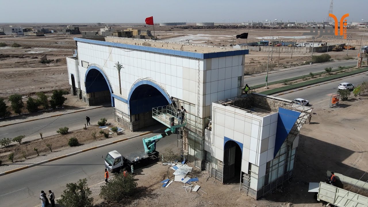 فريق تطوعي في الفاو يبادر بترميم وإعادة تأهيل بوابة القضاء بالتنسيق مع البلدية