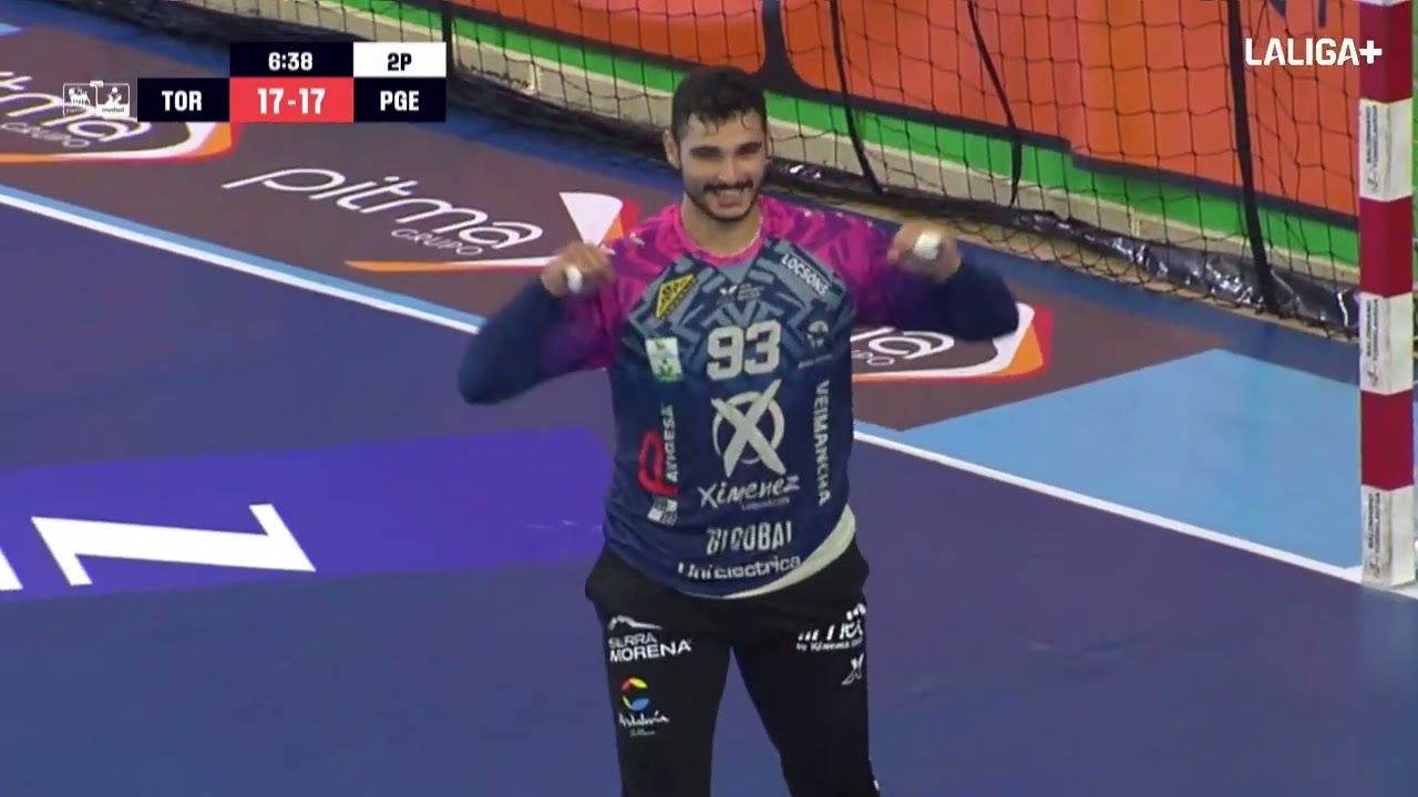 35ª Liga ASOBAL J02: Bathco BM. Torrelavega - Ángel Ximénex P. Genil 29-26