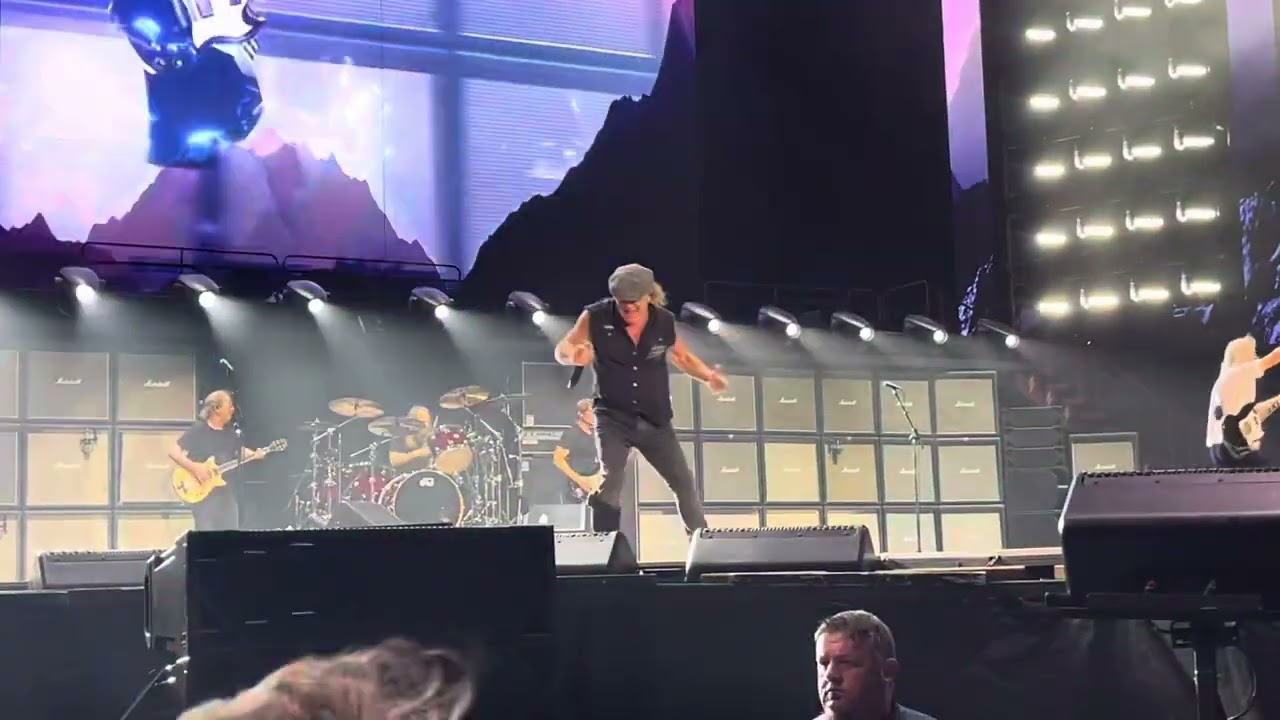 AC / DC Live 5/8/25 Pittsburgh - Thunderstruck