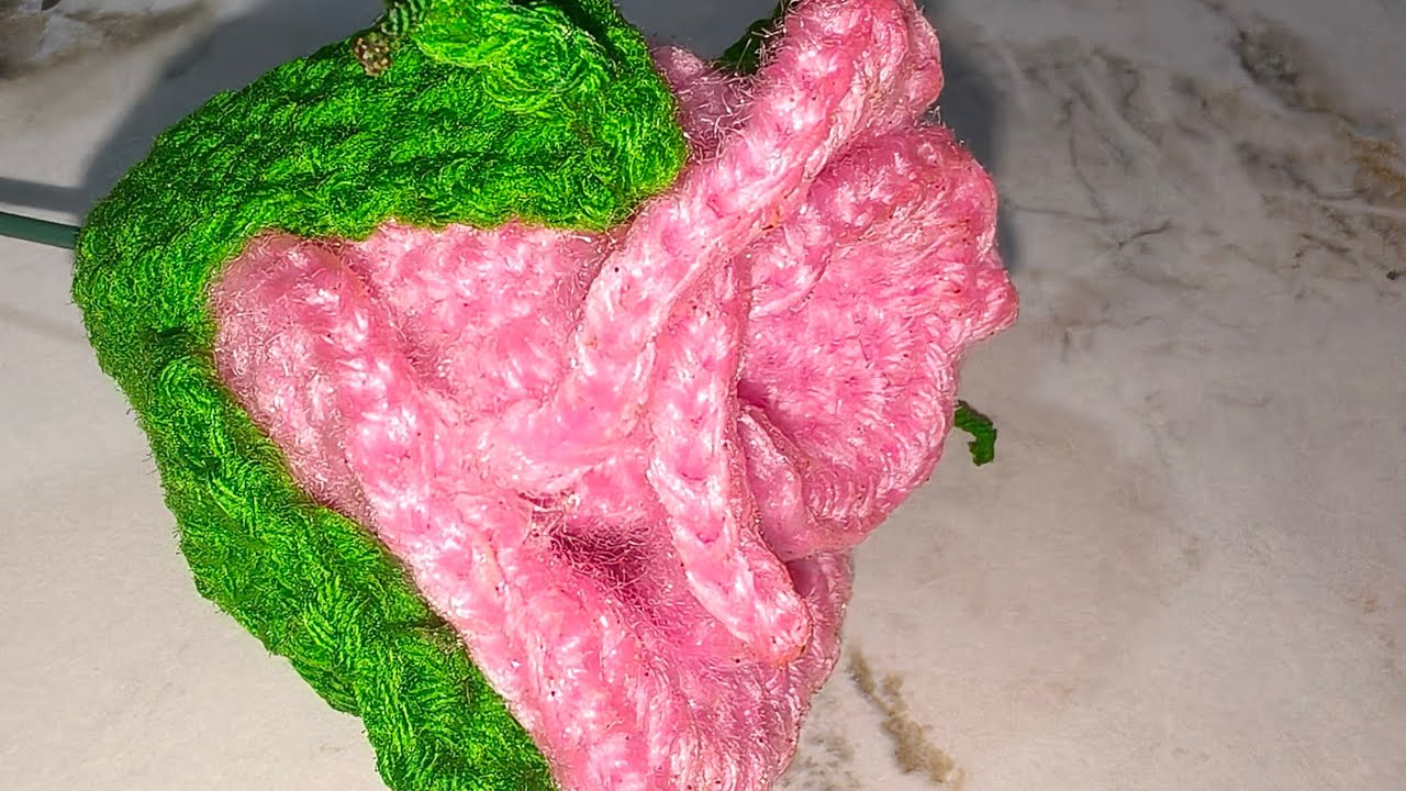 crocheter Naseema  is live#ctochet& knitting #flower #grehnny square tutorial.# 🌹😱💯💯💯
